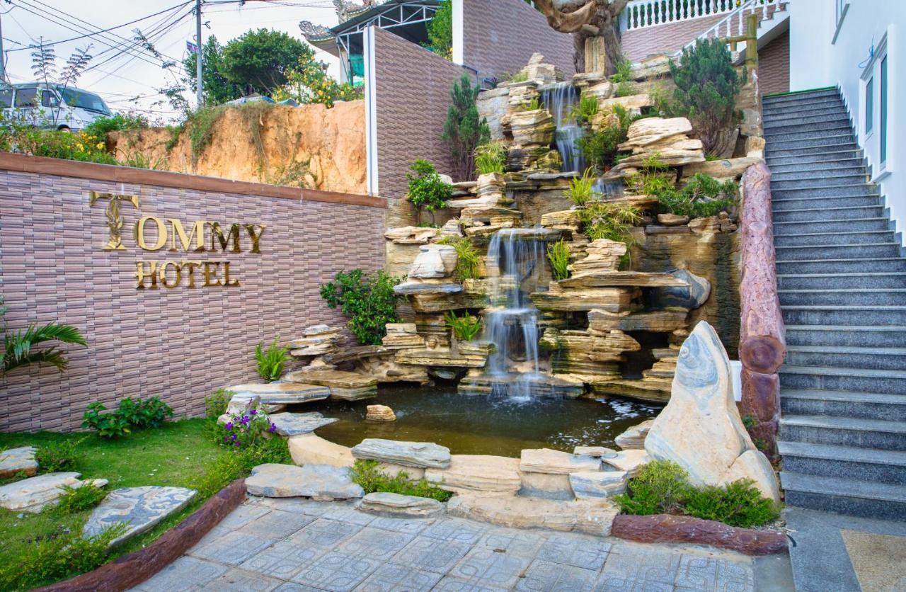 Hotel Khach San Tommy Đà Lạt Exterior foto